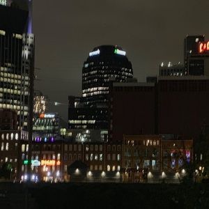 Meet your Posher, Elvis